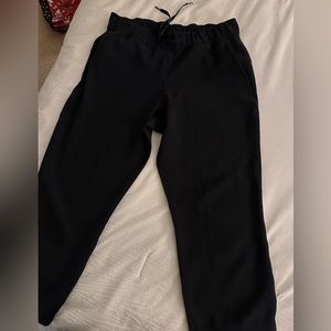 Lululemon pants black crop